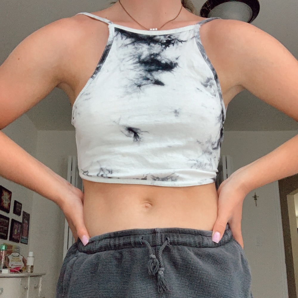 Black and white crop top
